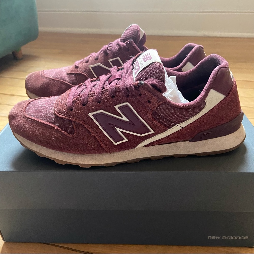 Burgundy 696 New Balance sneaker